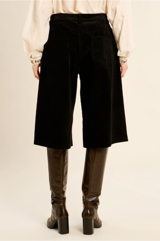 Bermuda Black Corduroy