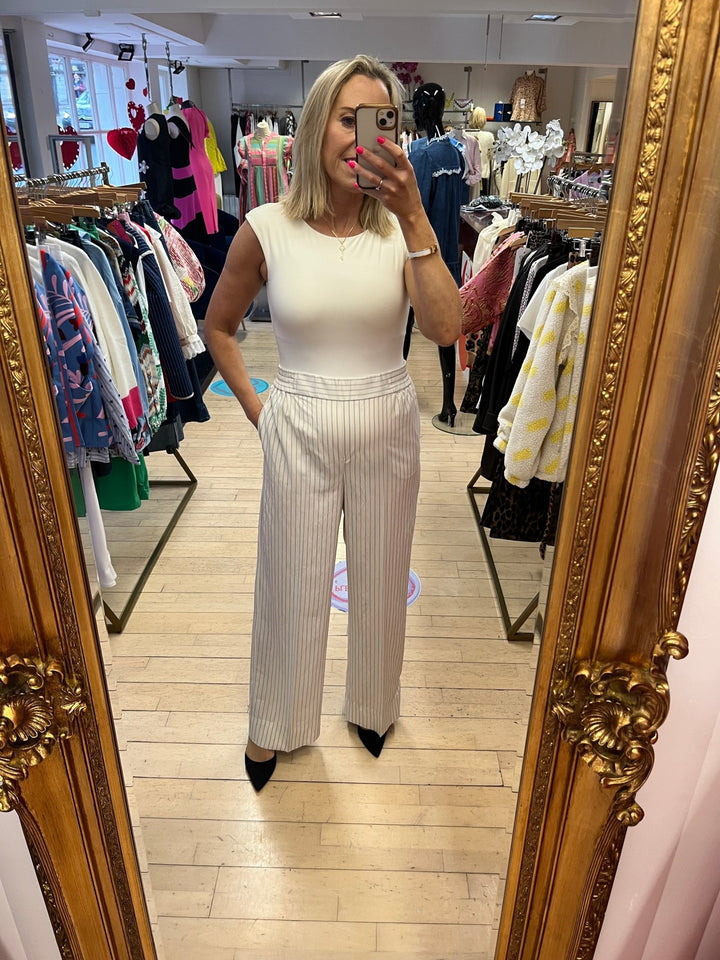 Angolo - Emme - Orchid Boutique