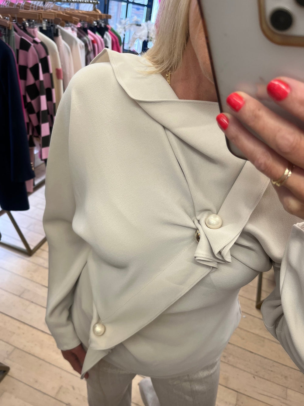 Kira Stone - Kameya - Orchid Boutique