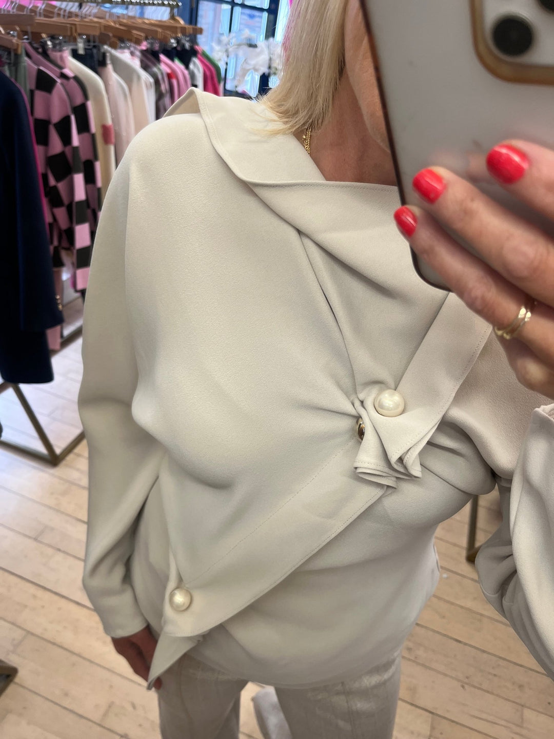 Kira Stone - Kameya - Orchid Boutique