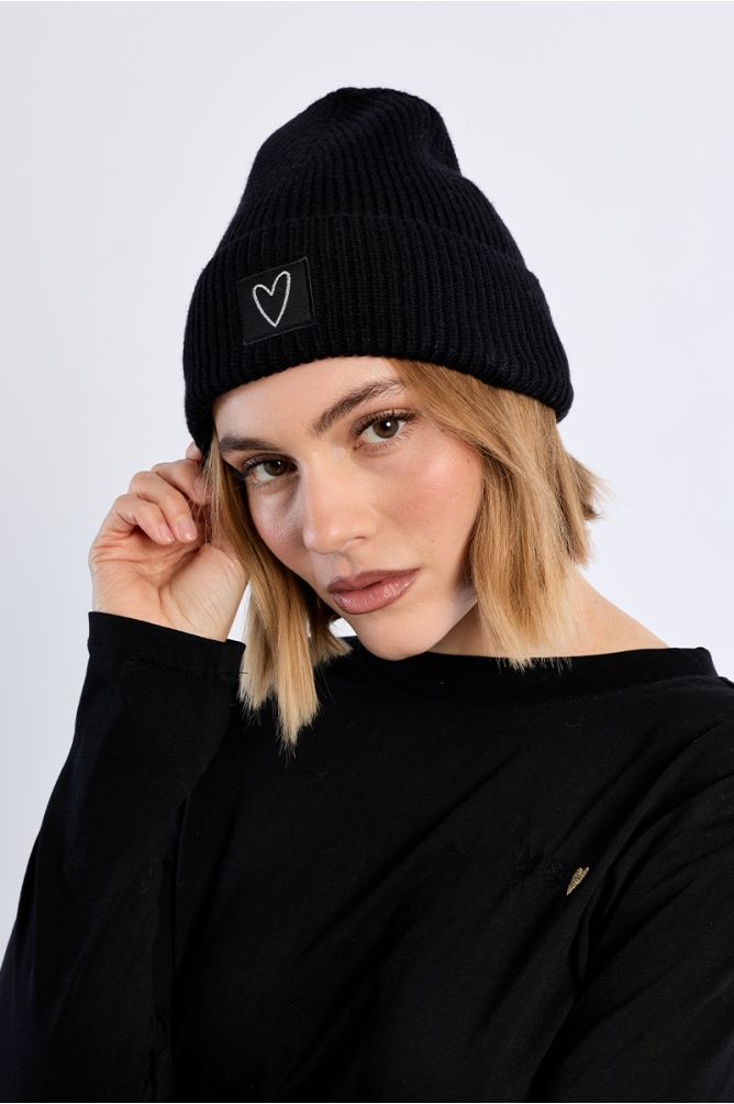 Heart Hat Black