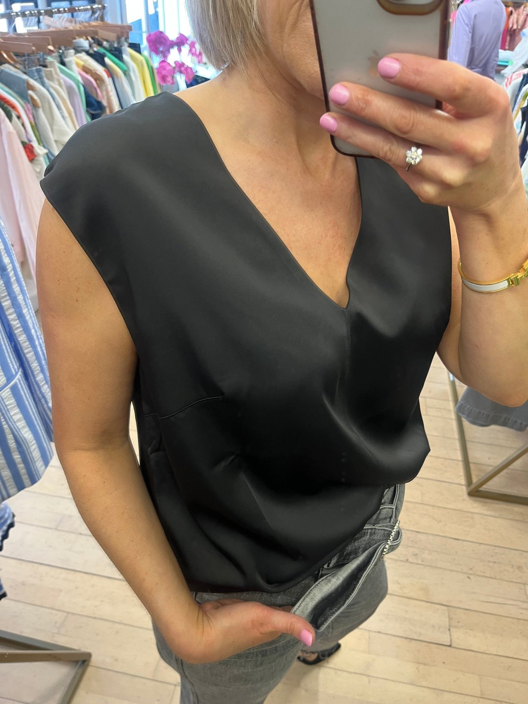 Elegant - Anonyme - Orchid Boutique
