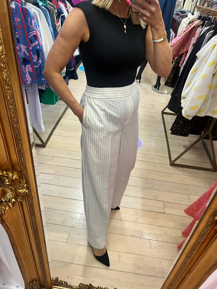 Angolo - Emme - Orchid Boutique