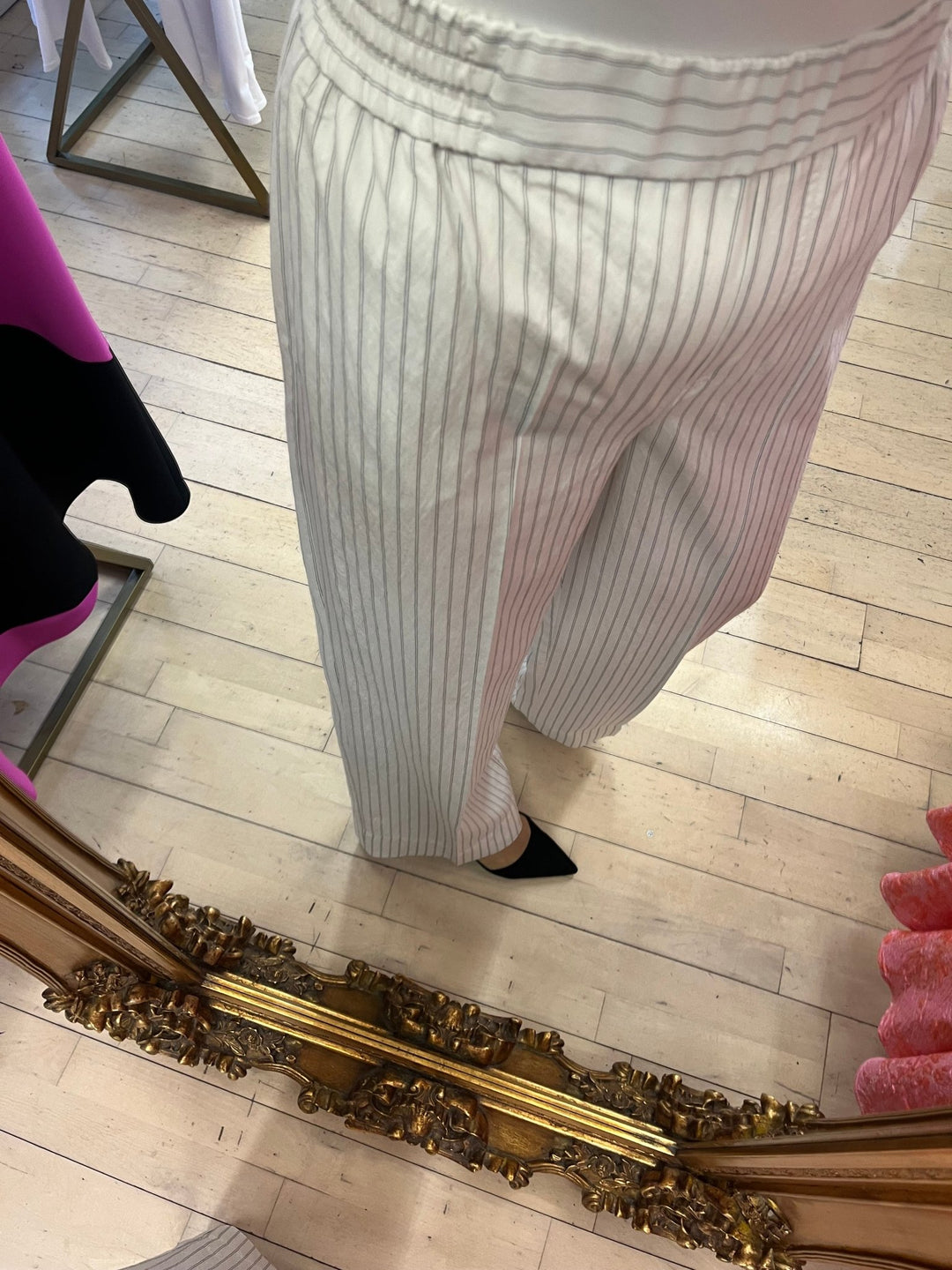 Angolo - Emme - Orchid Boutique