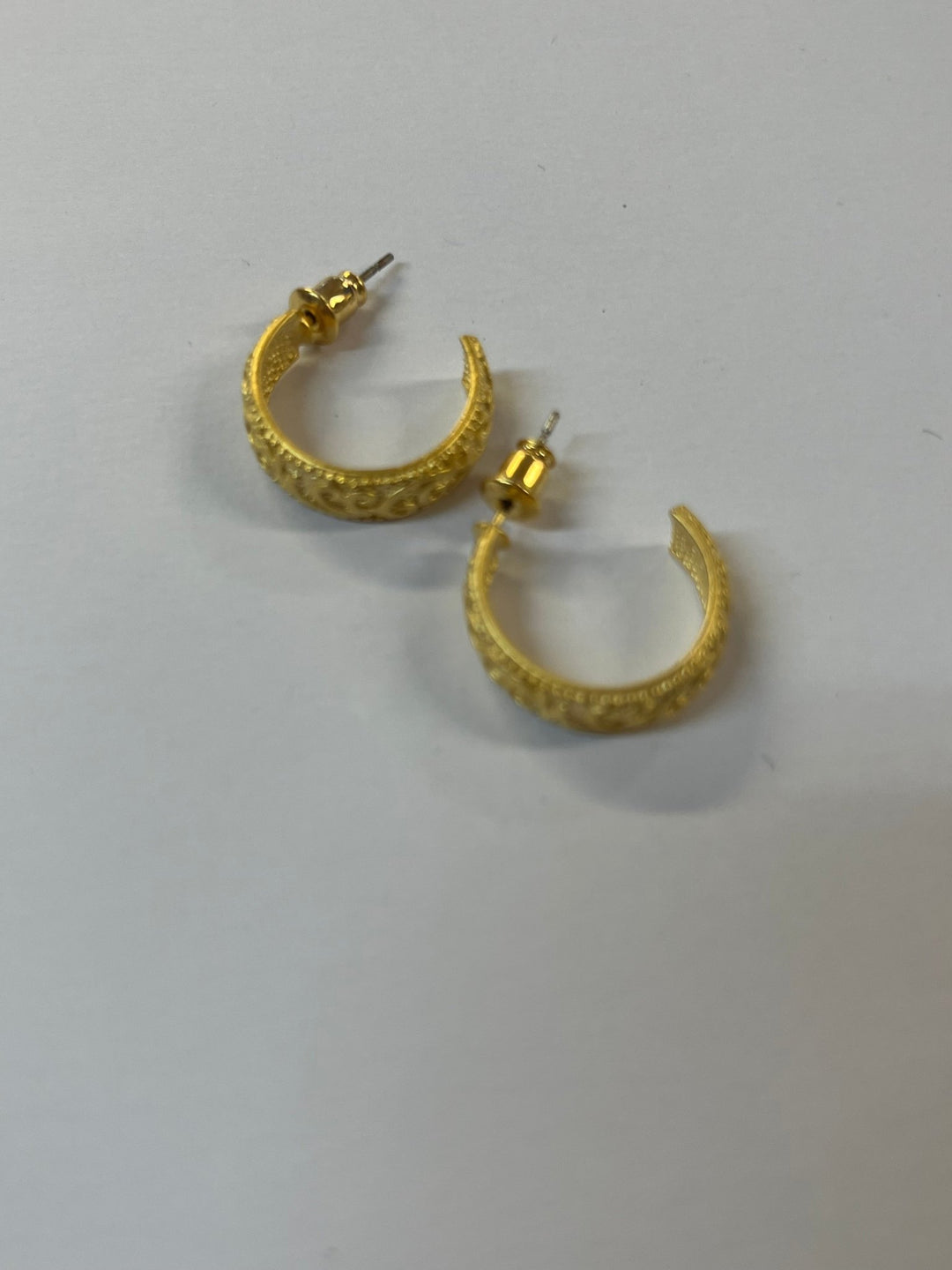 Textured Gold Scroll Hoop Earring - Orchid Boutique - Orchid Boutique