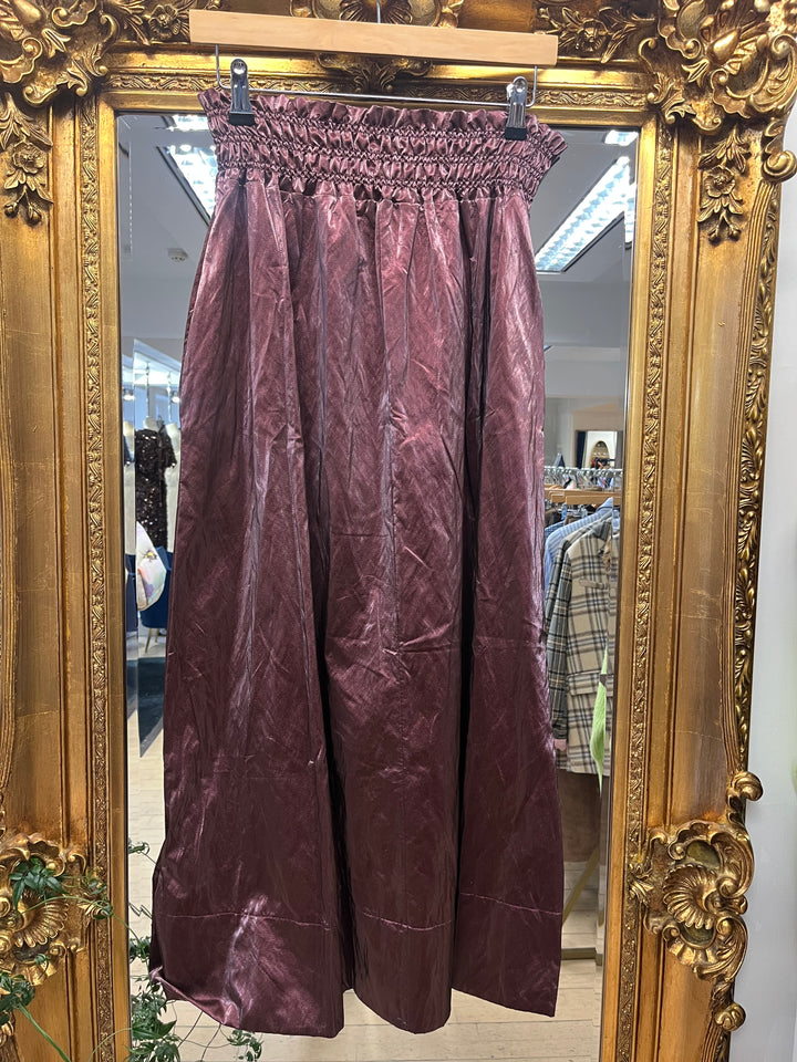Mousse Vino Skirt