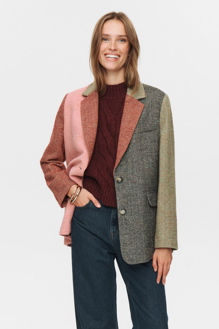 Avery Blazer