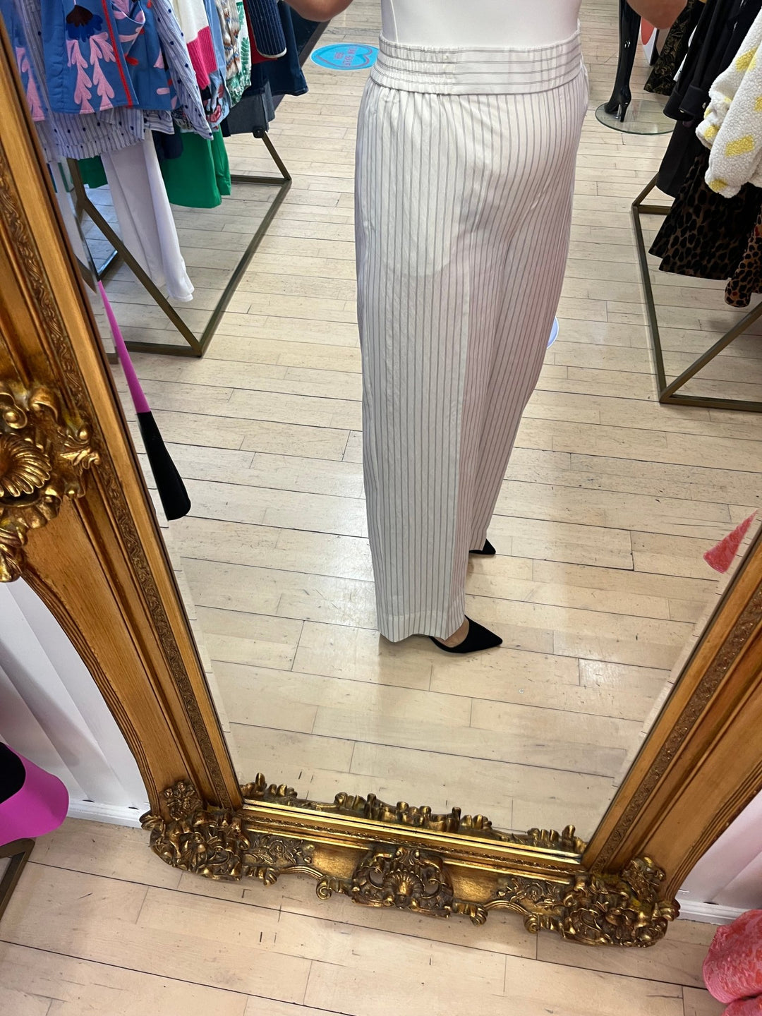 Angolo - Emme - Orchid Boutique