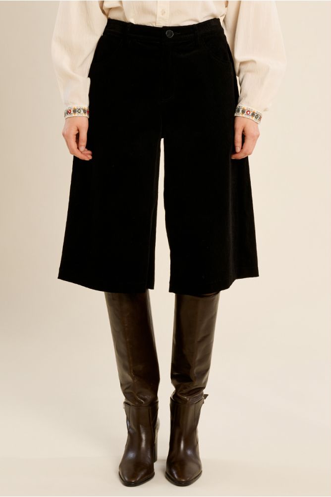 Bermuda Black Corduroy