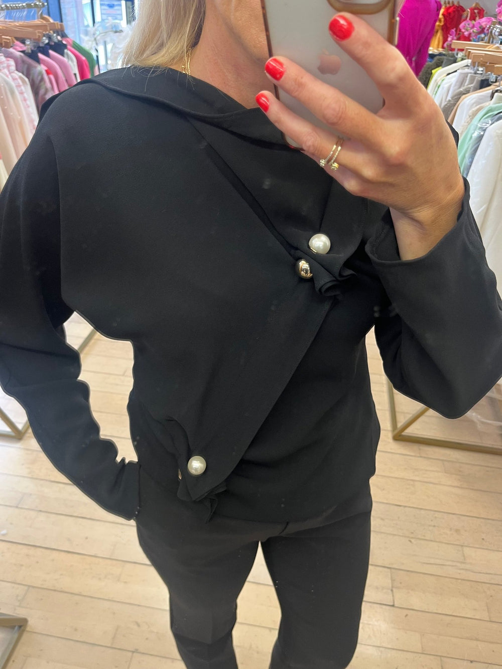 Kira Noir - Kameya - Orchid Boutique