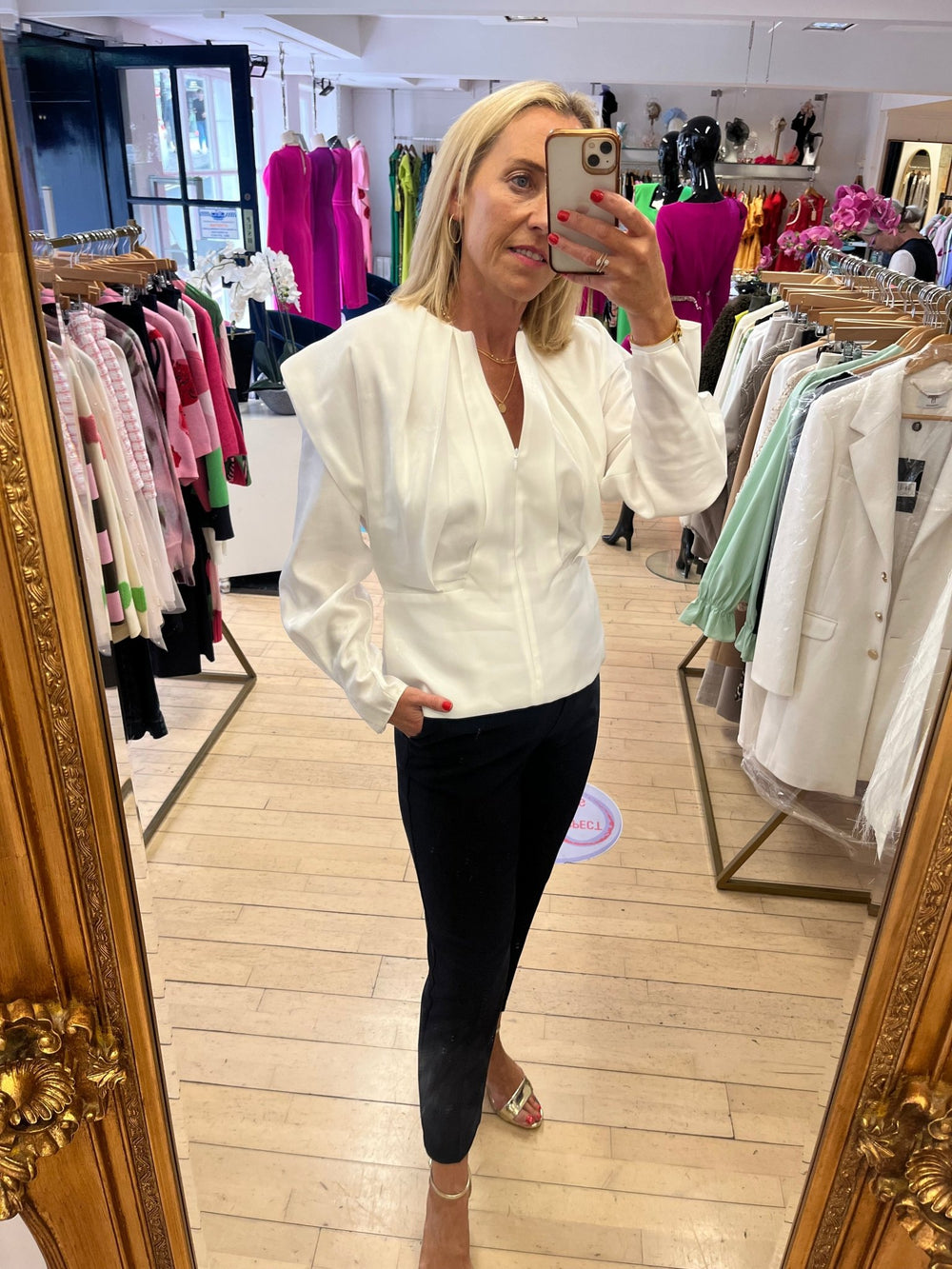 Brin - Kameya - Orchid Boutique