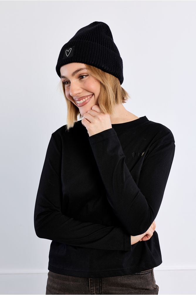 Heart Hat Black