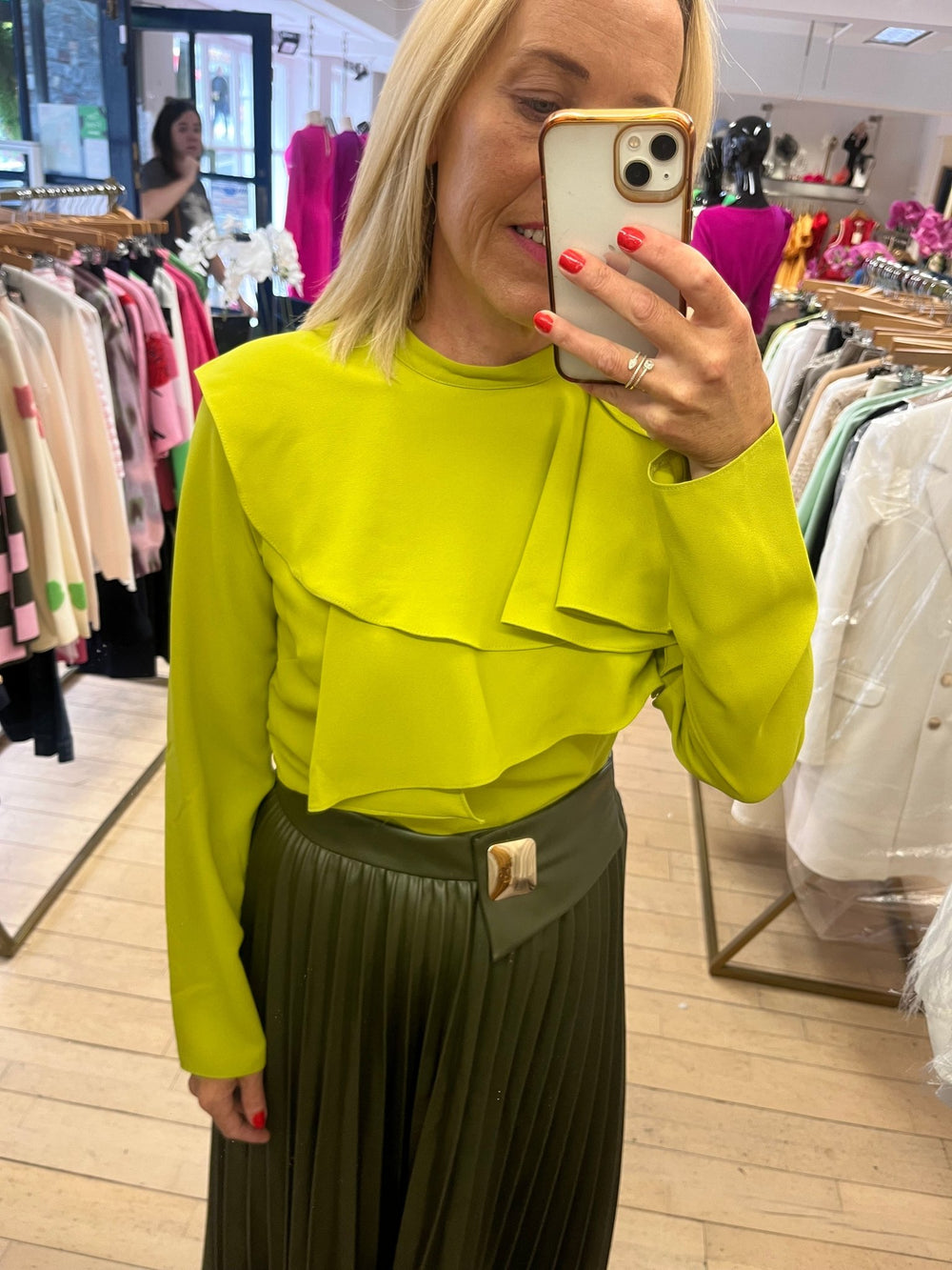 Inah - Kameya - Orchid Boutique
