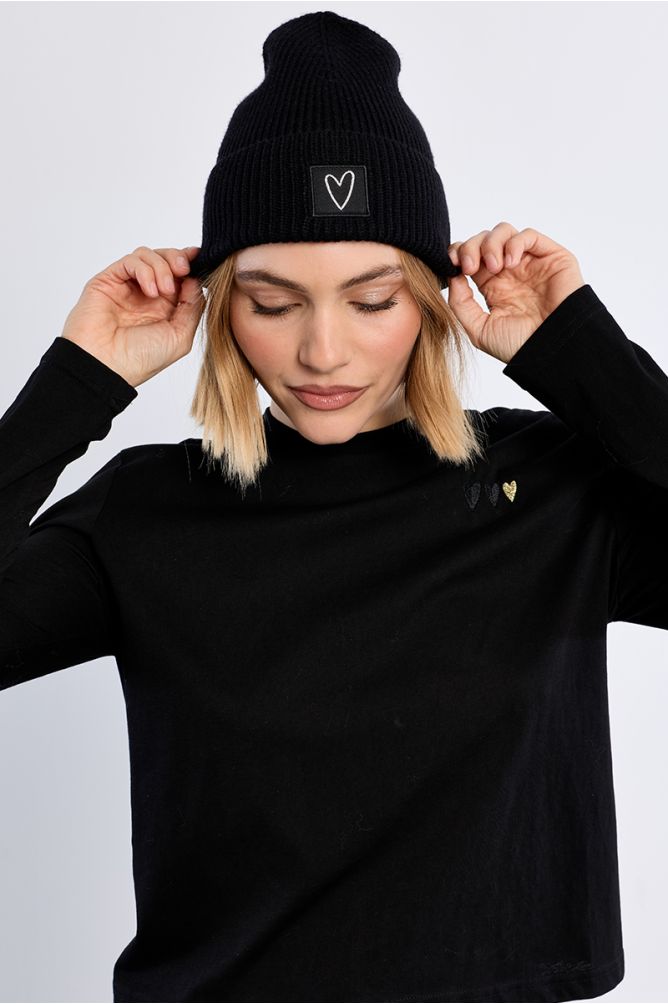 Heart Hat Black