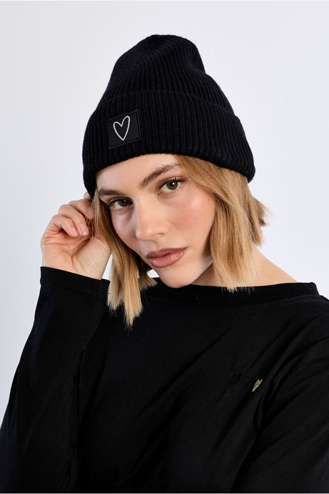 Heart Hat Black