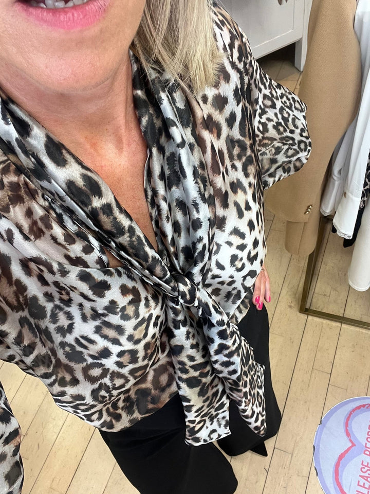 Leo - Access - Orchid Boutique