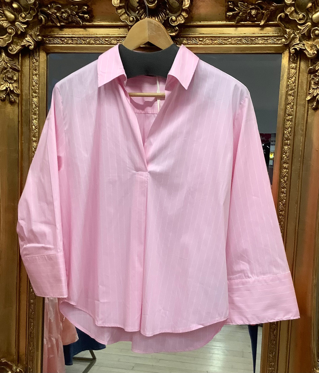 Adorno Pink
