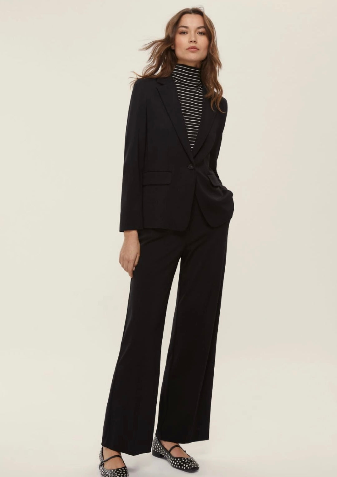 Palace Black by Emme