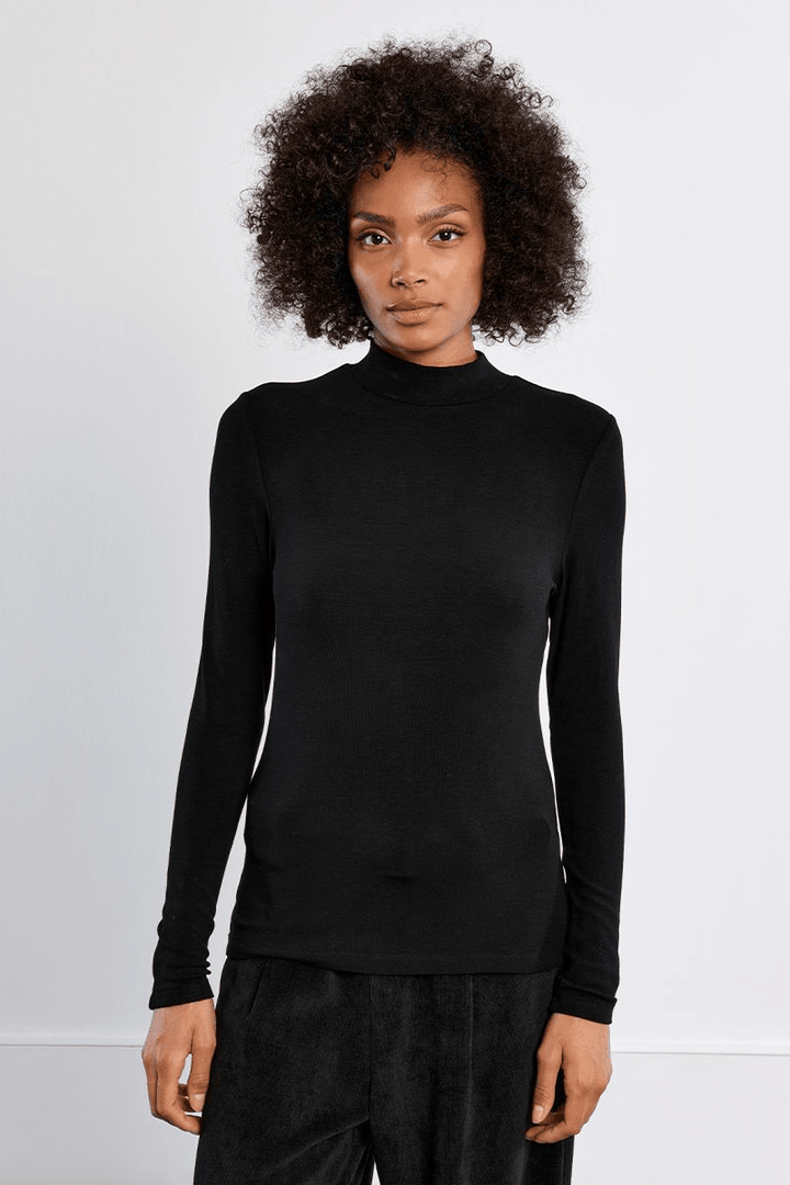 Mia Black - Molly Bracken - Orchid Boutique