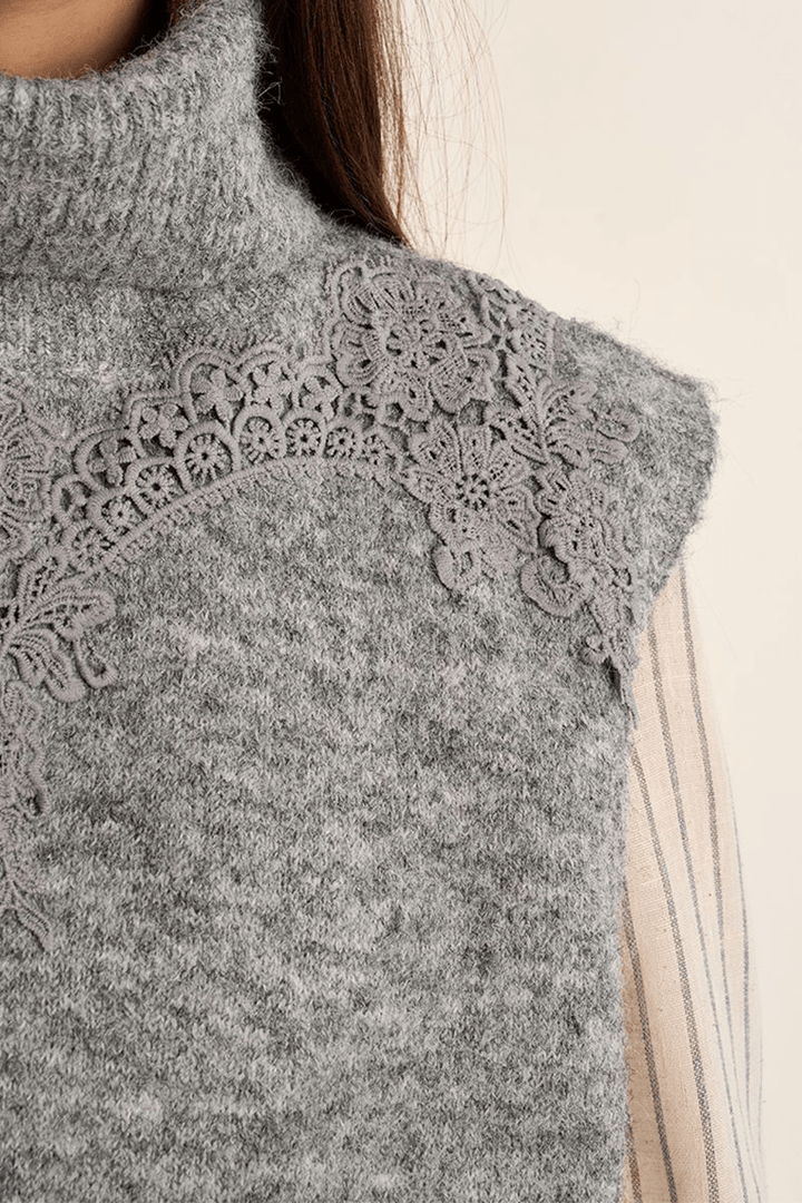 Ash - Molly Bracken - Orchid Boutique
