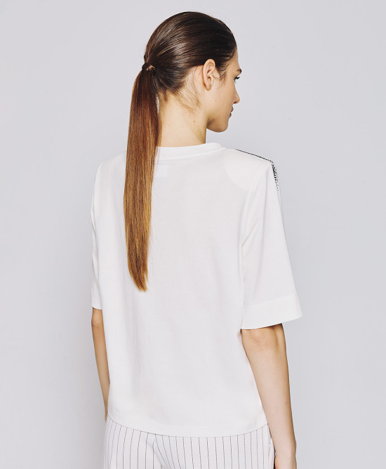 Rhina White