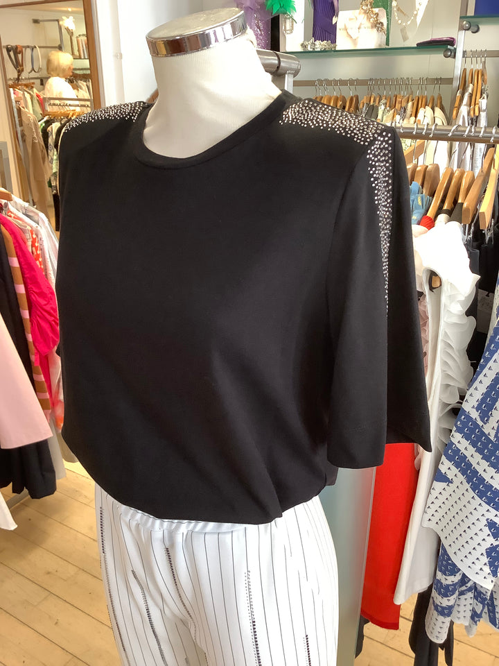 Rhina Black
