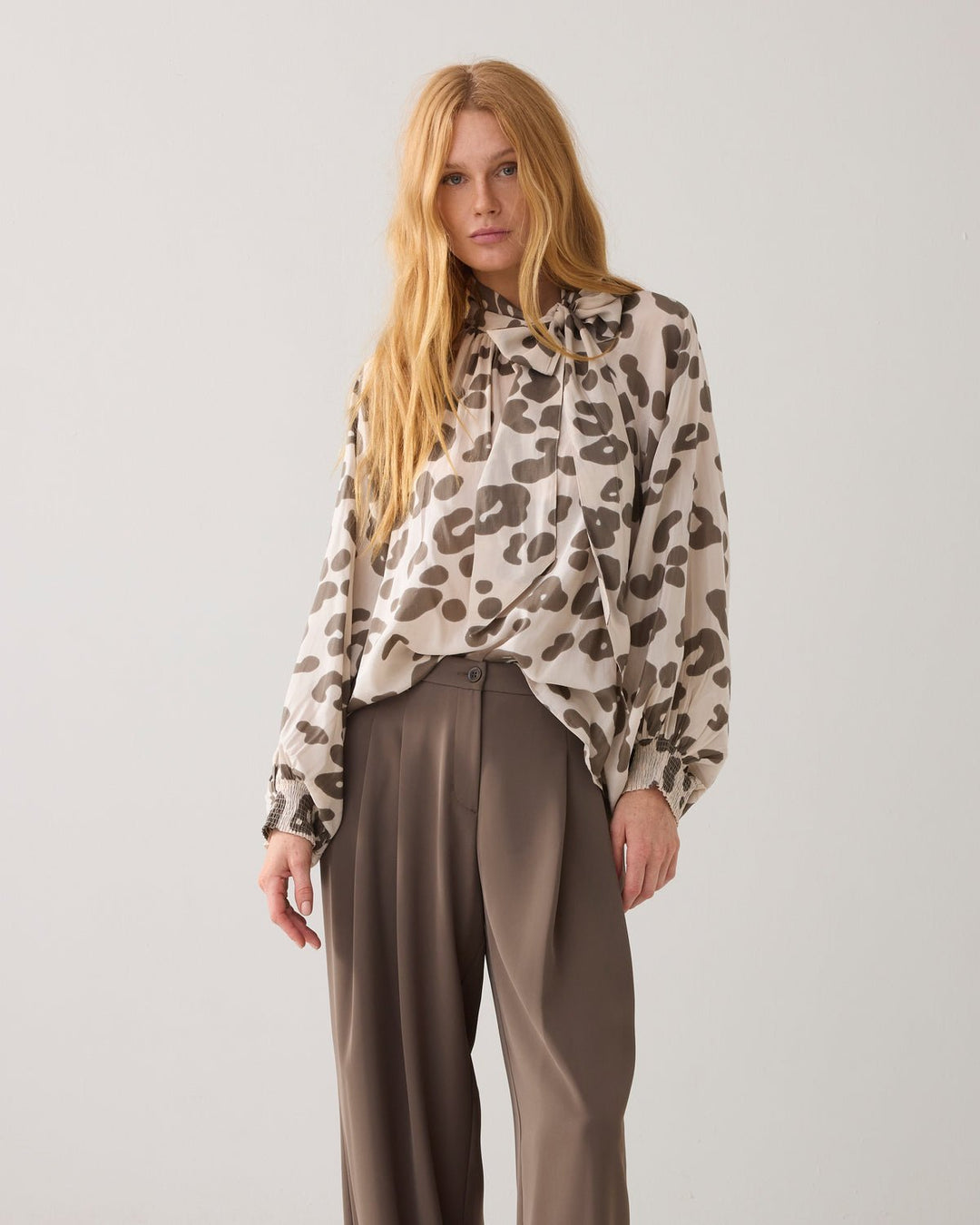 Ivory - Summum - Orchid Boutique