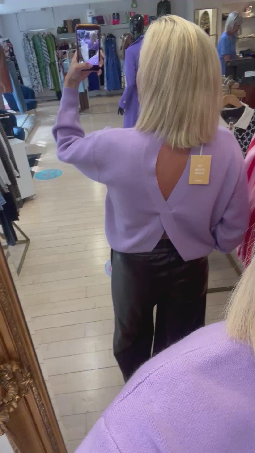 Plamedi Violet