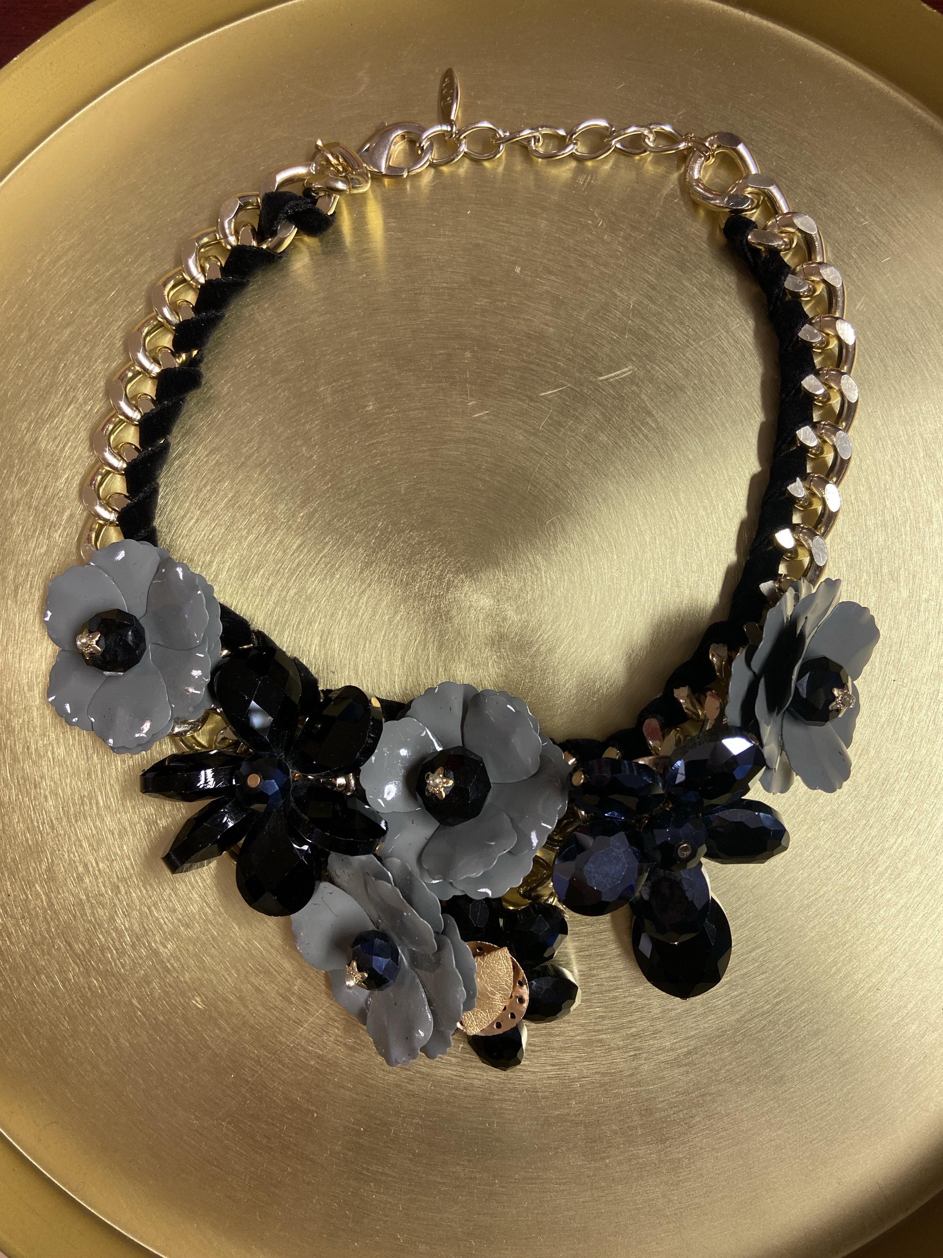 Flower Necklace | Orchid Boutique | Orchid Boutique